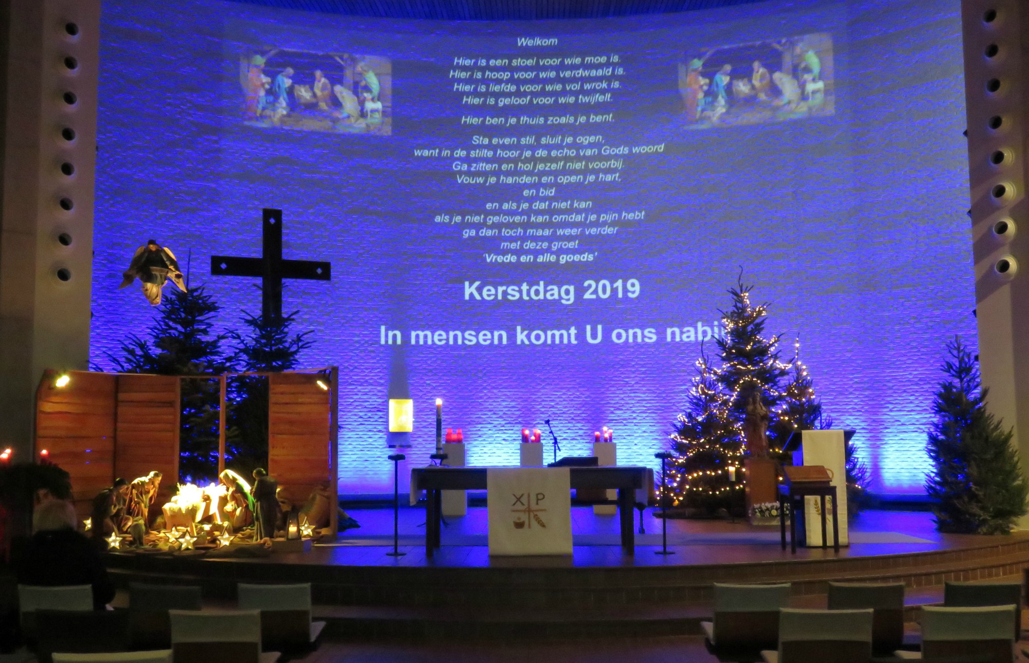 Een warme ontvangst in de Sint-Anna-ten-Drieënkerk, Antwerpen Linkeroever